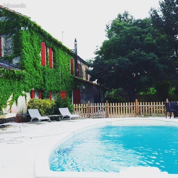Chambre D'Hotes Manon - Domaine Les Peupliers - Lagnes Buitenkant foto